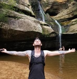 Meet your Posher, Elijah